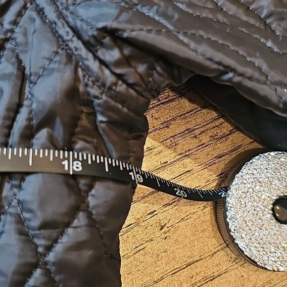Lands' End Black Quilted Jacket Size M - Picture 6 of 15
